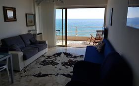 Menton Front Bord De Mer Cote D'Azur Florentina Sea View French Riviera Proche Monaco Montecarlo Superb Studio